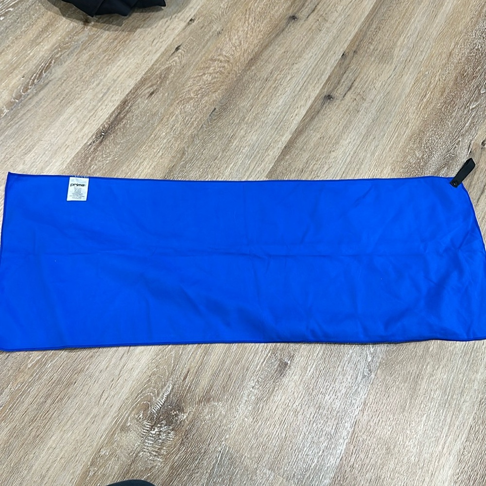 Prime 31" x 11.5" towel for golfing - microfiber